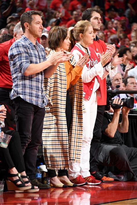 emilia clarke basketball